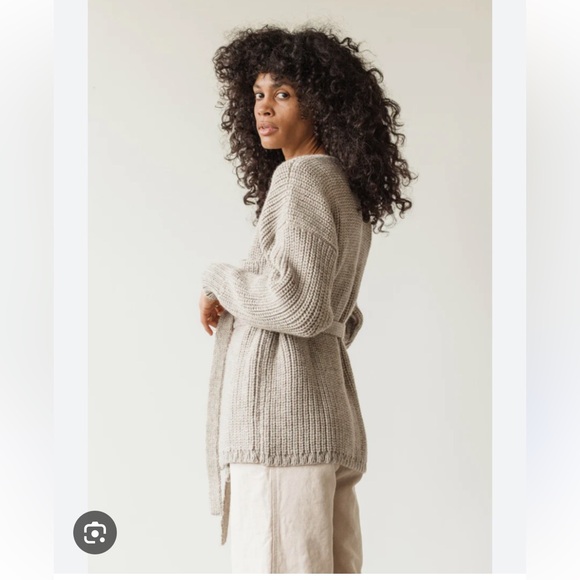 First Rite Jude Cardigan in Undyed Fog Size Small - Picture 3 of 14